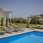 Ai Helis Summer House