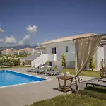 Ai Helis Summer House Villa *
