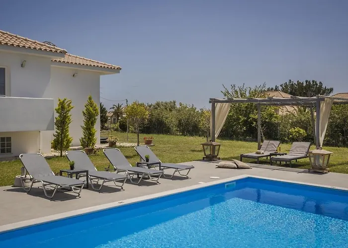 Ai Helis Summer House