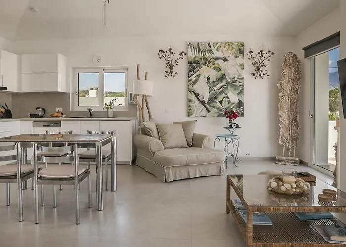 Ai Helis Summer House * Svoronata