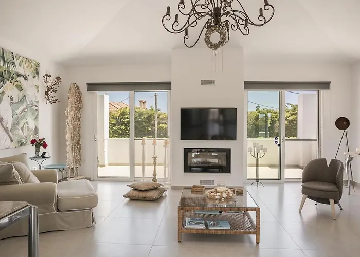 Ai Helis Summer House Svoronata