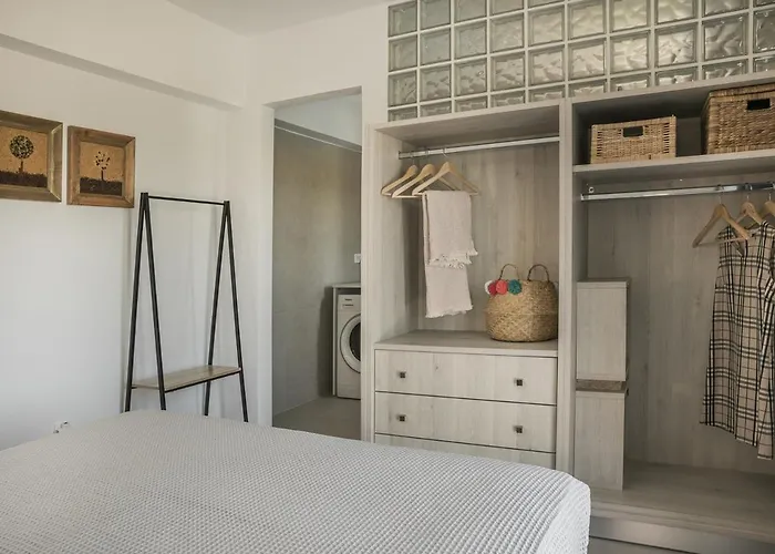 Ai Helis Summer House * Svoronata